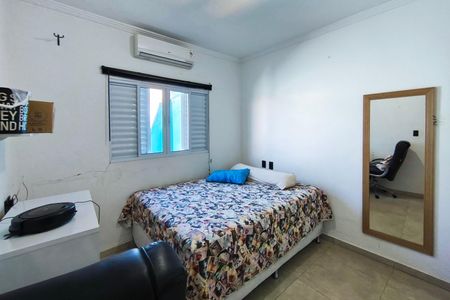 Casa à venda com 113m², 2 quartos e 5 vagasQuarto 2