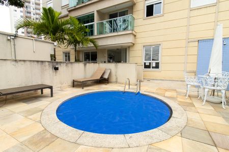 Apartamento à venda com 62m², 2 quartos e 1 vaga Apartamento à venda com 62m², 2 quartos e 1 vagaÁrea comum - Piscina