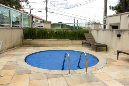 Apartamento à venda com 62m², 2 quartos e 1 vaga Apartamento à venda com 62m², 2 quartos e 1 vagaÁrea comum - Piscina