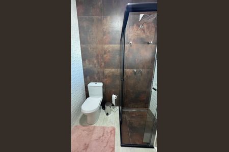 Casa à venda com 225m², 3 quartos e 2 vagasBanheiro