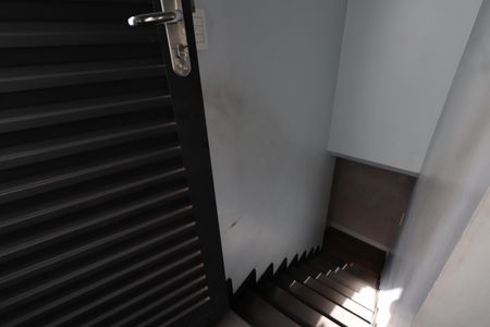 Casa à venda com 240m², 1 quarto e 2 vagasEscada