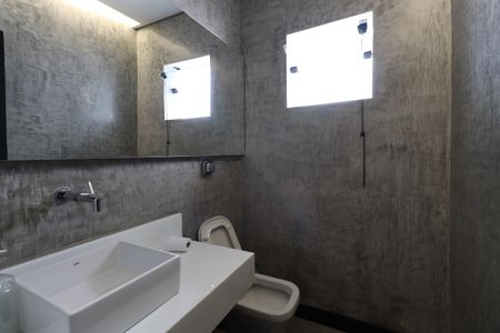 Casa à venda com 240m², 1 quarto e 2 vagasBanheiro Social