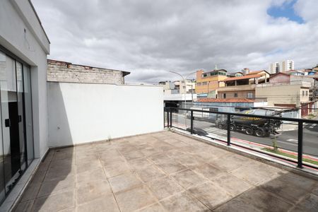 Casa à venda com 240m², 1 quarto e 2 vagasSacada