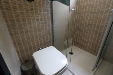 Casa à venda com 240m², 1 quarto e 2 vagasBanheiro da Suíte