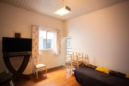 Casa à venda com 300m², 4 quartos e 2 vagas Casa à venda com 300m², 4 quartos e 2 vagasCasa 2  Sala