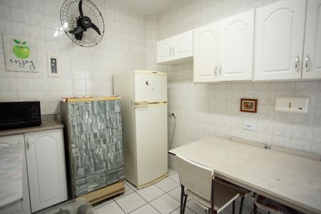 Casa à venda com 300m², 4 quartos e 2 vagas Casa à venda com 300m², 4 quartos e 2 vagasCasa 2  Cozinha