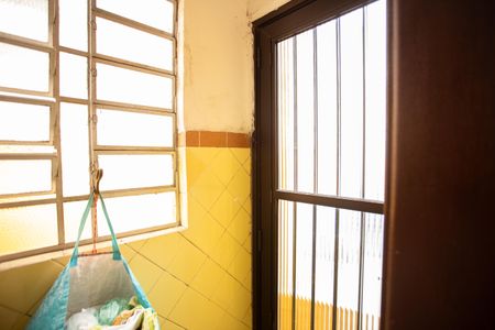 Casa à venda com 300m², 4 quartos e 2 vagas Casa à venda com 300m², 4 quartos e 2 vagasCasa 3 Área de Serviço