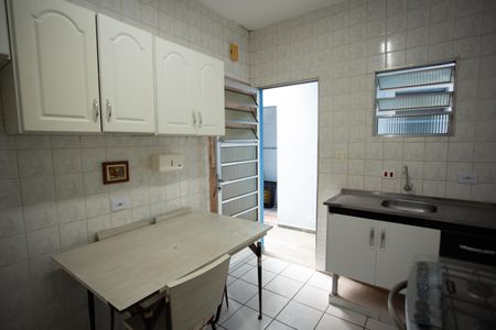 Casa à venda com 300m², 4 quartos e 2 vagas Casa à venda com 300m², 4 quartos e 2 vagasCasa 2  Cozinha