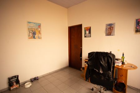 Casa à venda com 300m², 4 quartos e 2 vagas Casa à venda com 300m², 4 quartos e 2 vagasCasa 3 Sala