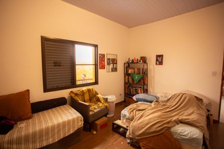 Casa à venda com 300m², 4 quartos e 2 vagas Casa à venda com 300m², 4 quartos e 2 vagasCasa 3 Quarto