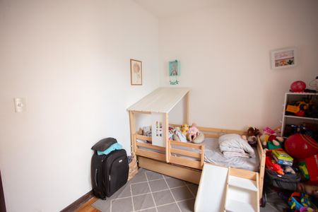 Casa à venda com 300m², 4 quartos e 2 vagas Casa à venda com 300m², 4 quartos e 2 vagasCasa 4 Quarto