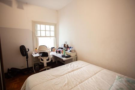 Casa à venda com 300m², 4 quartos e 2 vagas Casa à venda com 300m², 4 quartos e 2 vagasCasa 4 Sala