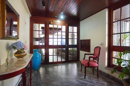 Apartamento para alugar com 129m², 3 quartos e 2 vagasÁrea comum - Hall de Entrada