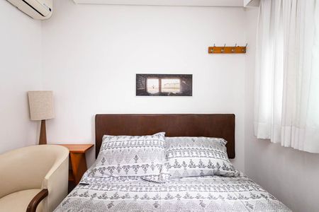 Apartamento à venda com 123m², 2 quartos e 3 vagas Apartamento à venda com 123m², 2 quartos e 3 vagasQuarto 1