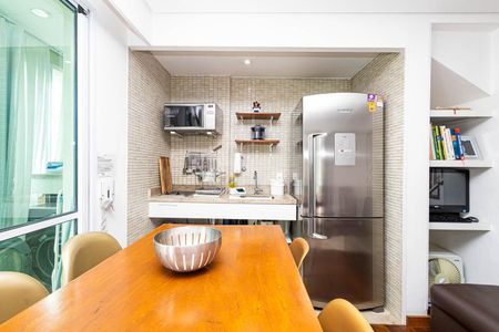 Apartamento à venda com 123m², 2 quartos e 3 vagas Apartamento à venda com 123m², 2 quartos e 3 vagasCozinha