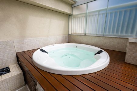 Apartamento à venda com 123m², 2 quartos e 3 vagas Apartamento à venda com 123m², 2 quartos e 3 vagasTerraço - Hidromassagem