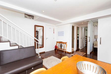 Apartamento à venda com 123m², 2 quartos e 3 vagas Apartamento à venda com 123m², 2 quartos e 3 vagasSala