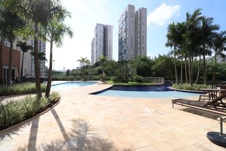 Apartamento à venda com 79m², 2 quartos e 2 vagasÁrea comum - Piscina