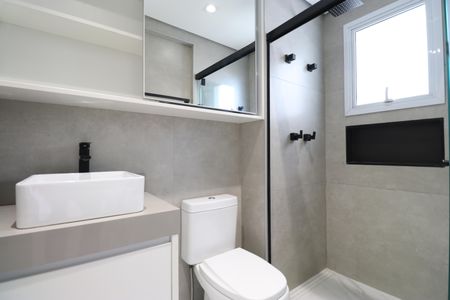 Apartamento à venda com 79m², 2 quartos e 2 vagasBanheiro da Suíte 2