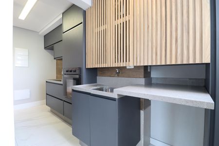 Apartamento à venda com 79m², 2 quartos e 2 vagasCozinha e Área de Serviço