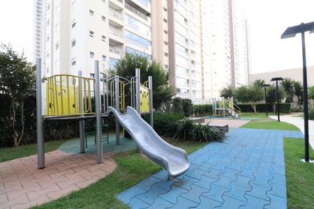 Apartamento à venda com 79m², 2 quartos e 2 vagasÁrea comum - Playground