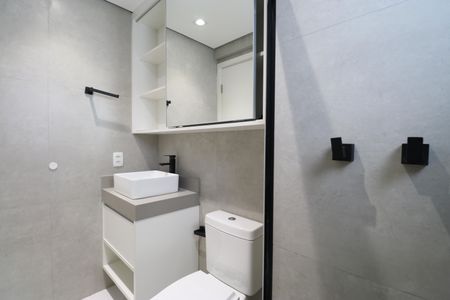 Apartamento à venda com 79m², 2 quartos e 2 vagasBanheiro da Suíte 2