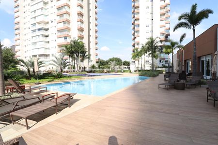 Apartamento à venda com 79m², 2 quartos e 2 vagasÁrea comum - Piscina