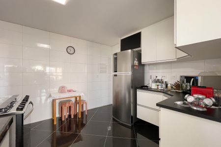 Apartamento à venda com 150m², 3 quartos e 6 vagasCozinha
