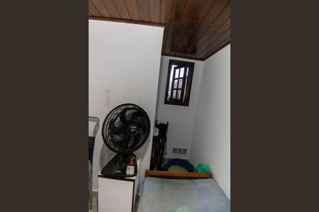 Casa à venda com 750m², 5 quartos e 4 vagas Casa à venda com 750m², 5 quartos e 4 vagasQuarto de Serviço  (Casa 1)