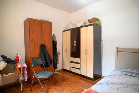 Casa à venda com 160m², 1 quarto e 3 vagas Casa à venda com 160m², 1 quarto e 3 vagasQuarto