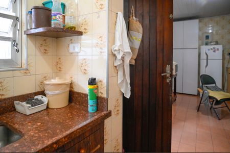 Casa à venda com 160m², 1 quarto e 3 vagas Casa à venda com 160m², 1 quarto e 3 vagasCozinha