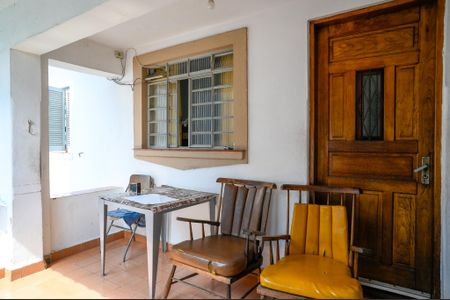 Casa à venda com 160m², 1 quarto e 3 vagas Casa à venda com 160m², 1 quarto e 3 vagasVaranda