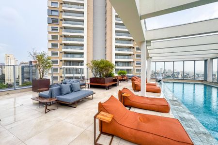 Studio à venda com 25m², 1 quarto e sem vaga Studio à venda com 25m², 1 quarto e sem vagaPiscina