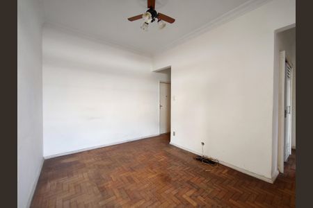 Apartamento à venda com 90m², 2 quartos e sem vagaSala