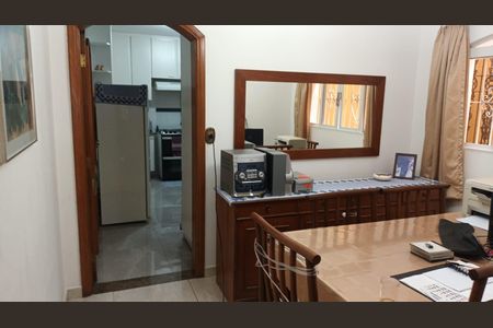 Casa à venda com 159m², 3 quartos e 2 vagas Casa à venda com 159m², 3 quartos e 2 vagasSala de Jantar