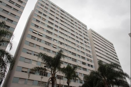 Apartamento à venda com 52m², 1 quarto e sem vaga Apartamento à venda com 52m², 1 quarto e sem vagaFachada