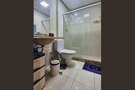 Apartamento à venda com 169m², 3 quartos e 4 vagas Apartamento à venda com 169m², 3 quartos e 4 vagasBanheiro da Suíte 2