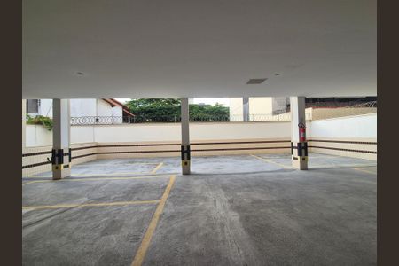 Apartamento à venda com 169m², 3 quartos e 4 vagas Apartamento à venda com 169m², 3 quartos e 4 vagasGaragem