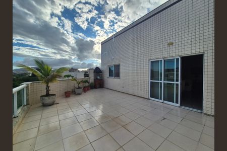 Apartamento à venda com 169m², 3 quartos e 4 vagas Apartamento à venda com 169m², 3 quartos e 4 vagasVaranda