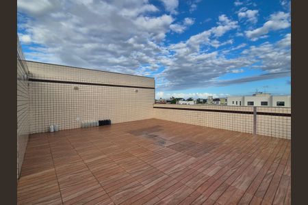 Apartamento à venda com 169m², 3 quartos e 4 vagas Apartamento à venda com 169m², 3 quartos e 4 vagasTerraço