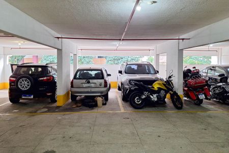 Apartamento à venda com 113m², 2 quartos e 1 vaga Apartamento à venda com 113m², 2 quartos e 1 vagaGaragem