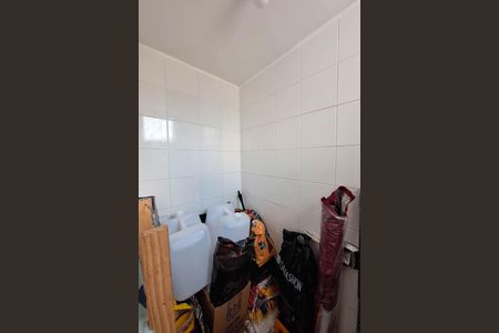 Apartamento à venda com 113m², 2 quartos e 1 vaga Apartamento à venda com 113m², 2 quartos e 1 vagaBanheiro de serviço