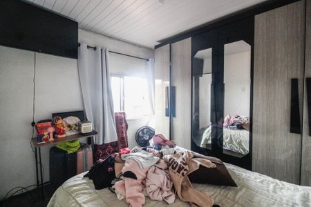 Casa à venda com 205m², 5 quartos e 3 vagas Casa à venda com 205m², 5 quartos e 3 vagasQuarto 1 casa 2