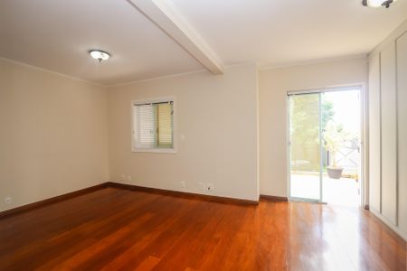 Casa de condomínio à venda com 350m², 3 quartos e 2 vagasSuíte 1