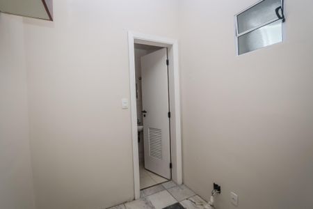 Casa de condomínio à venda com 350m², 3 quartos e 2 vagasQuarto de Serviço