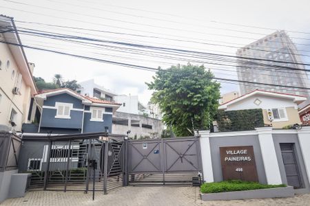 Casa de condomínio à venda com 350m², 3 quartos e 2 vagasFachada do Condomínio