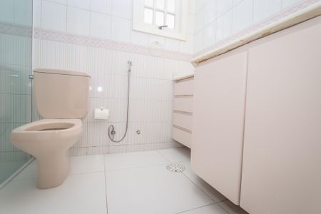 Casa de condomínio à venda com 350m², 3 quartos e 2 vagasBanheiro da Suíte 3