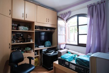 Casa à venda com 169m², 3 quartos e 2 vagasQuarto 1