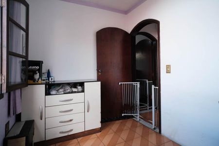 Casa à venda com 169m², 3 quartos e 2 vagasQuarto 2