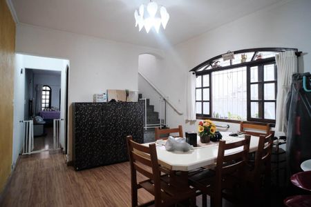 Casa à venda com 169m², 3 quartos e 2 vagasCozinha